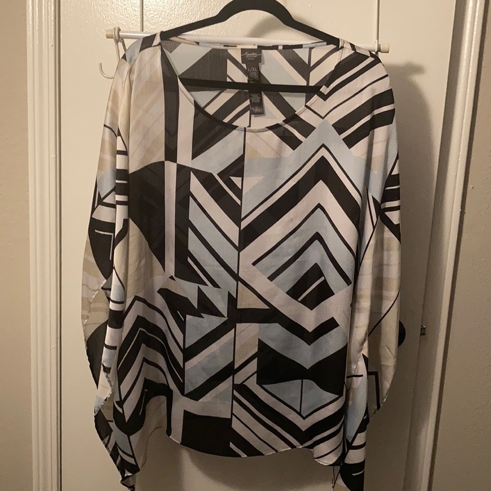 Ladies geographic print blouse